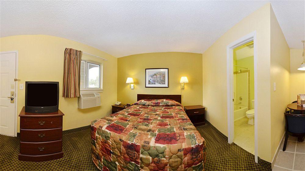 Suburban Studios Charlotte-Ballantyne Екстер'єр фото