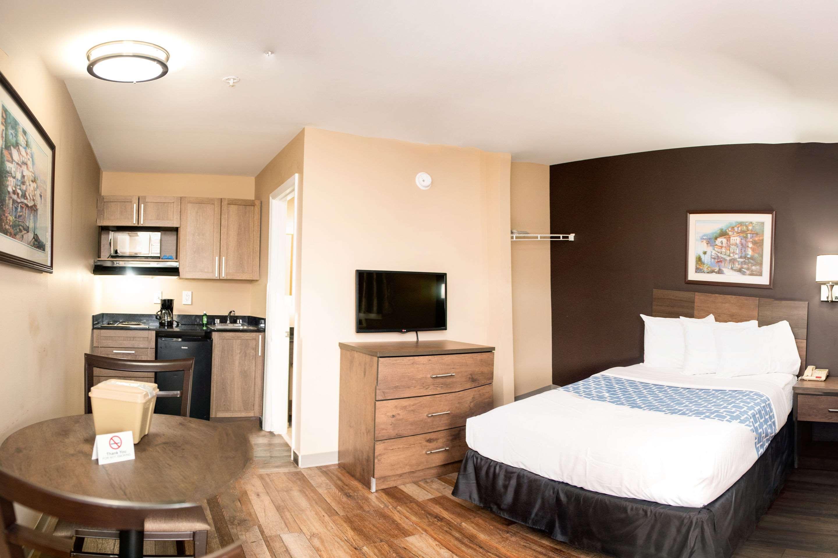 Suburban Studios Charlotte-Ballantyne Екстер'єр фото