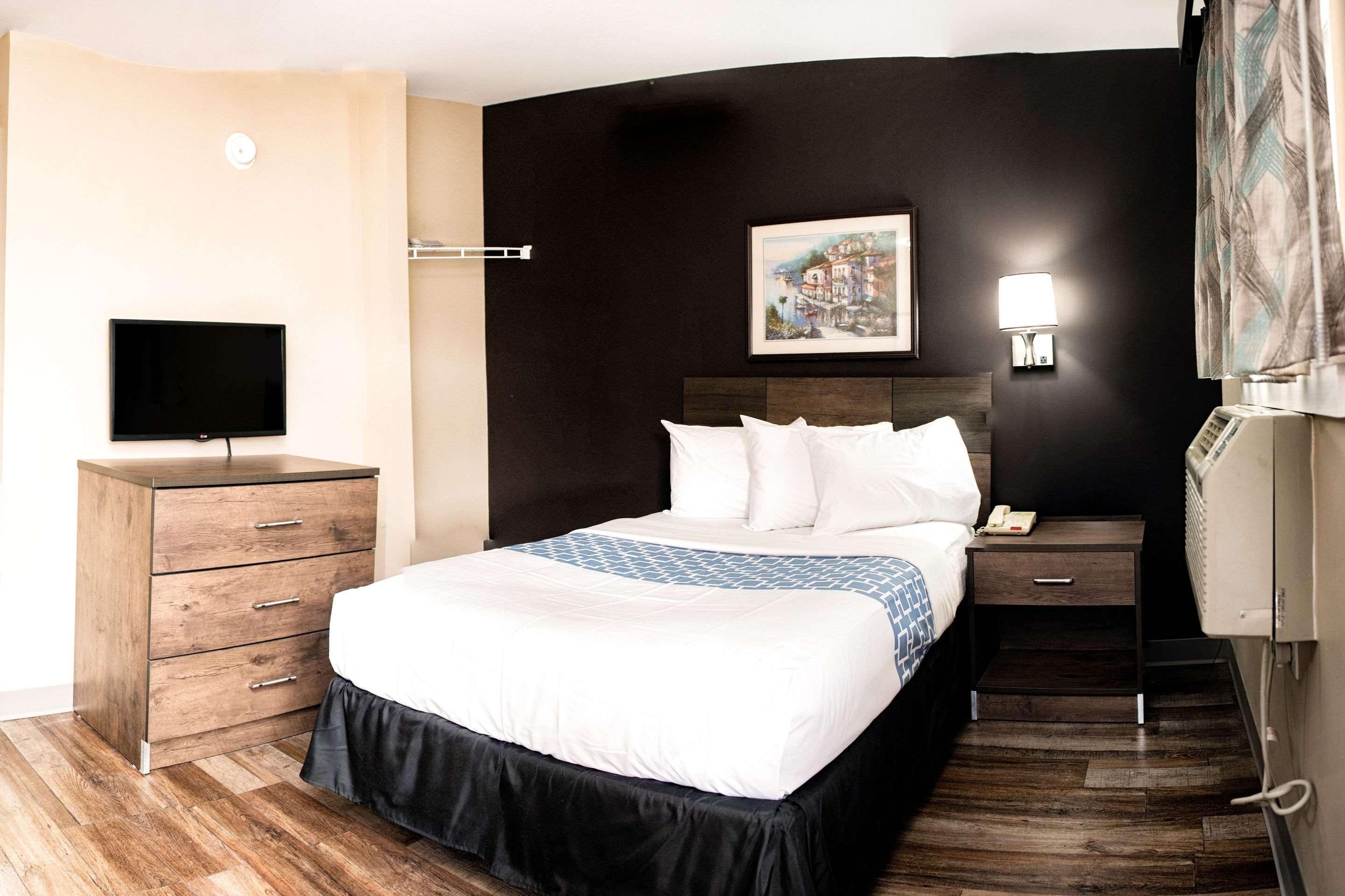 Suburban Studios Charlotte-Ballantyne Екстер'єр фото