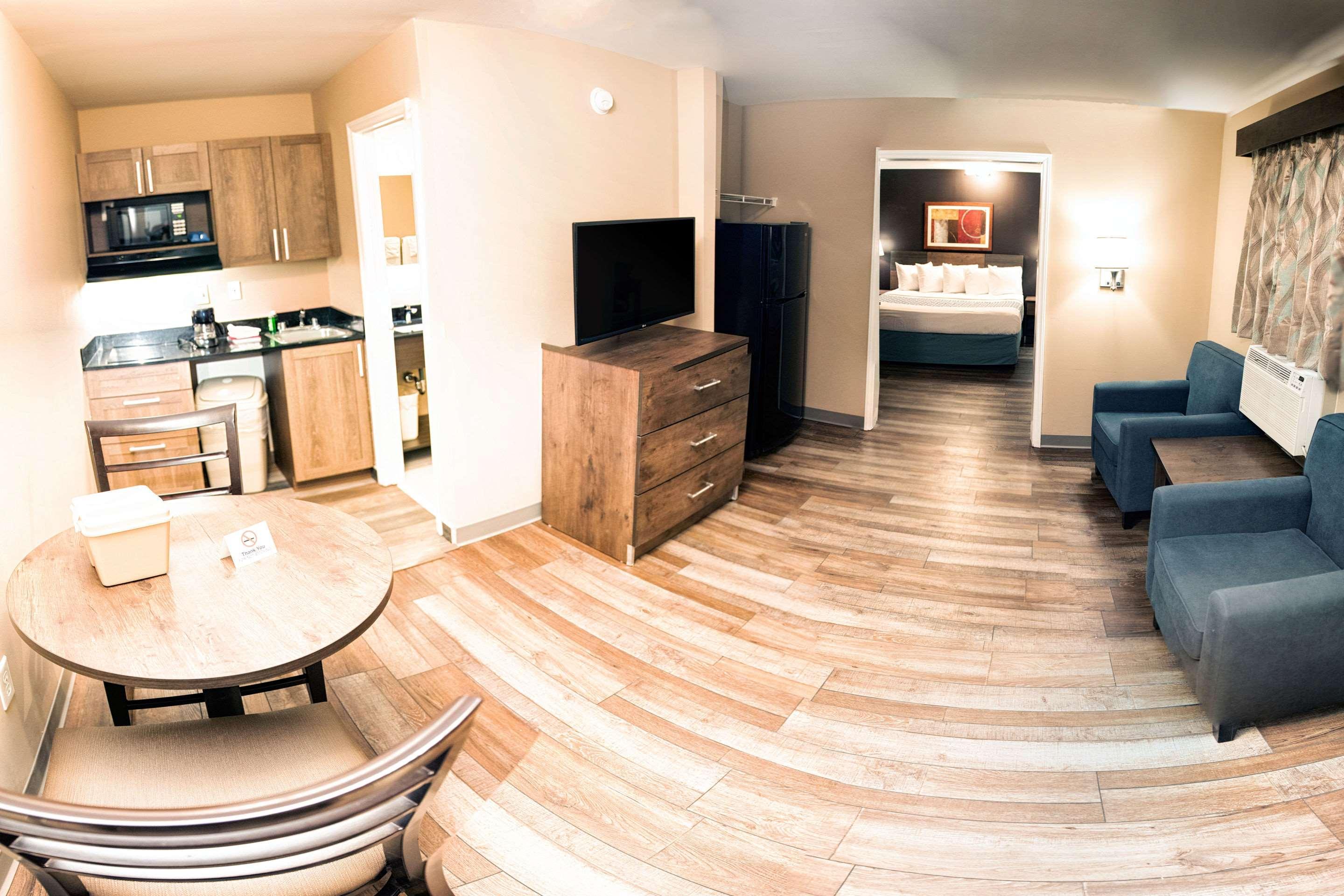 Suburban Studios Charlotte-Ballantyne Екстер'єр фото