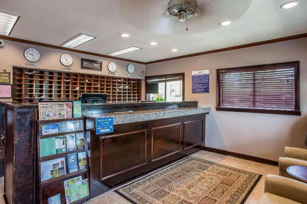 Suburban Studios Charlotte-Ballantyne Екстер'єр фото